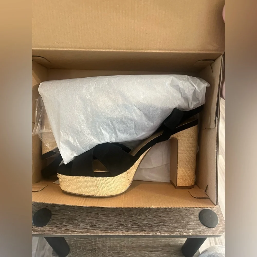 Shoedazzle‎ Tina Crossover Sandals Black Raffia Block Heel Ankle Straps Size 9.5 - Picture 9 of 14